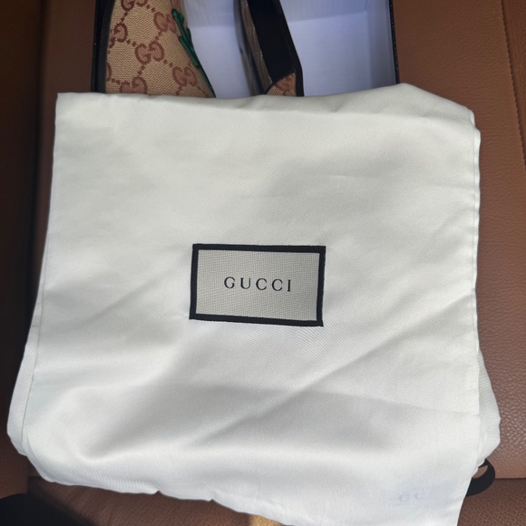 New Gucci Original GG Canvas MLB Slipper with LA Angels logo patch - Authentic! main image 4